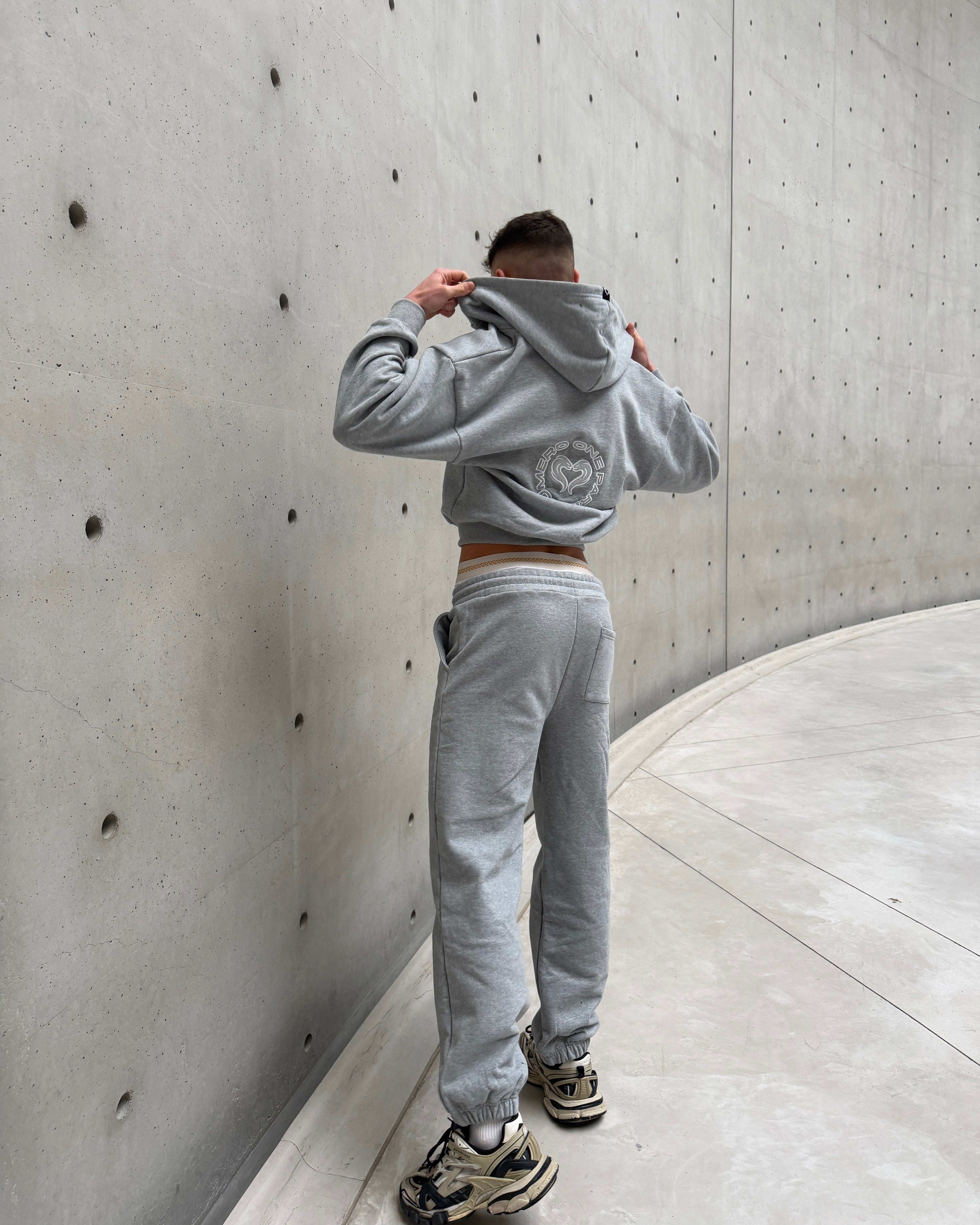 SWEAT ZIPPÉ - GRIS BÉTON