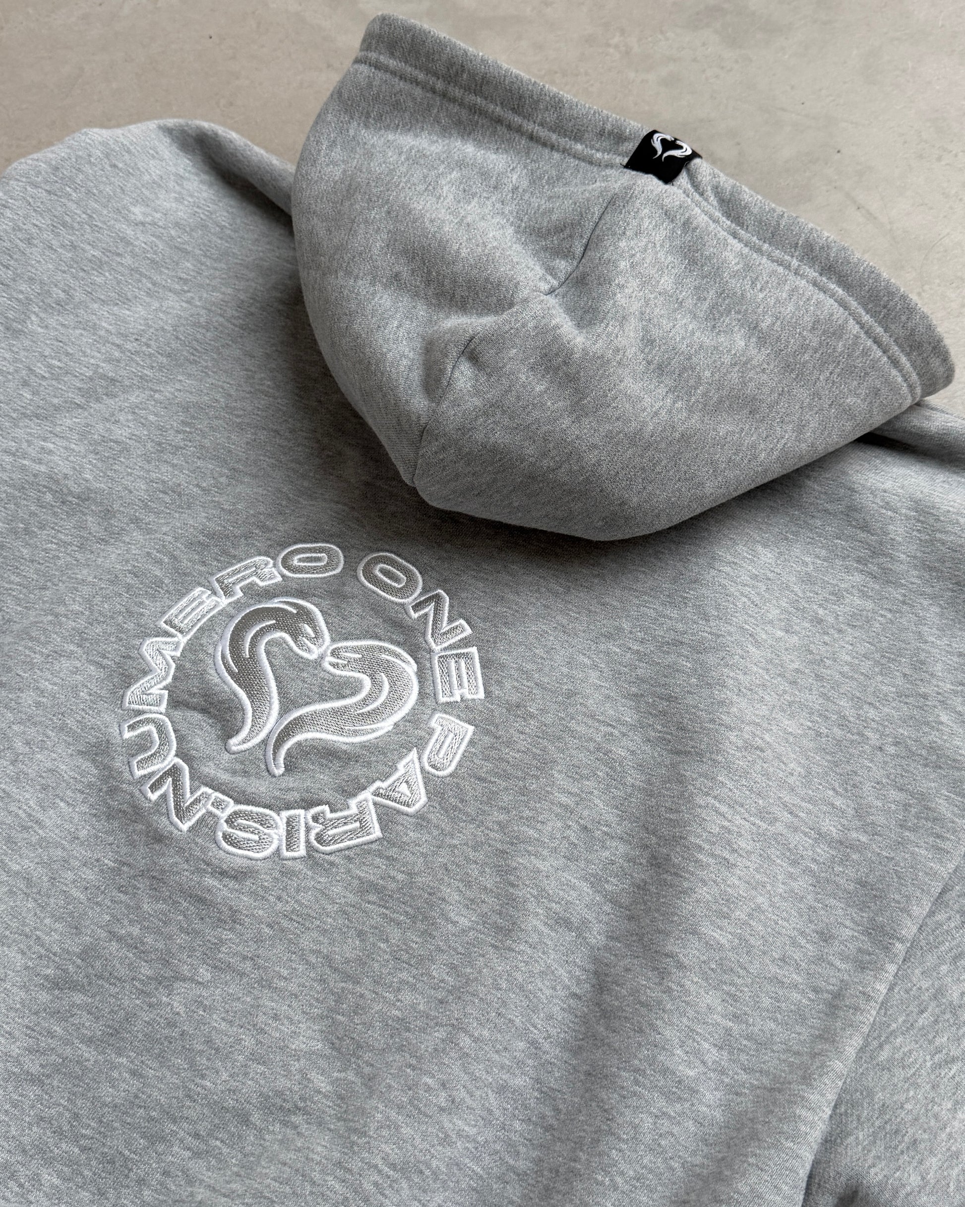 SWEAT ZIPPÉ - GRIS BÉTON